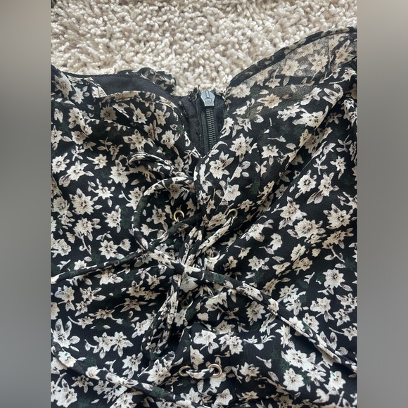 Starlow Tied Dress - Picture 6 of 6